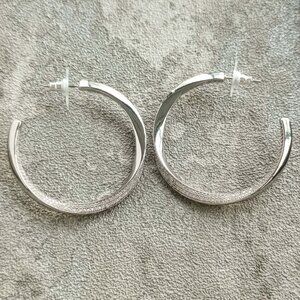 Kendra Scott Silver White Crystal Ella Hoop Earrings NEW w/dust bag